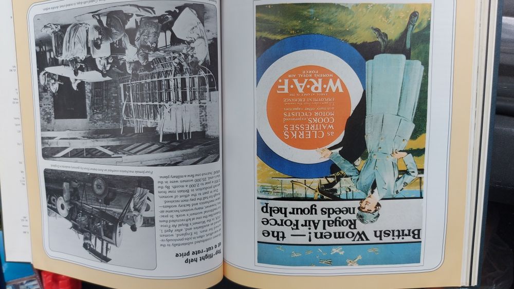 Knights Of The Air de Ezra Bowen