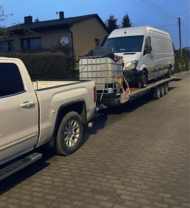 Holowanie aut - laweta