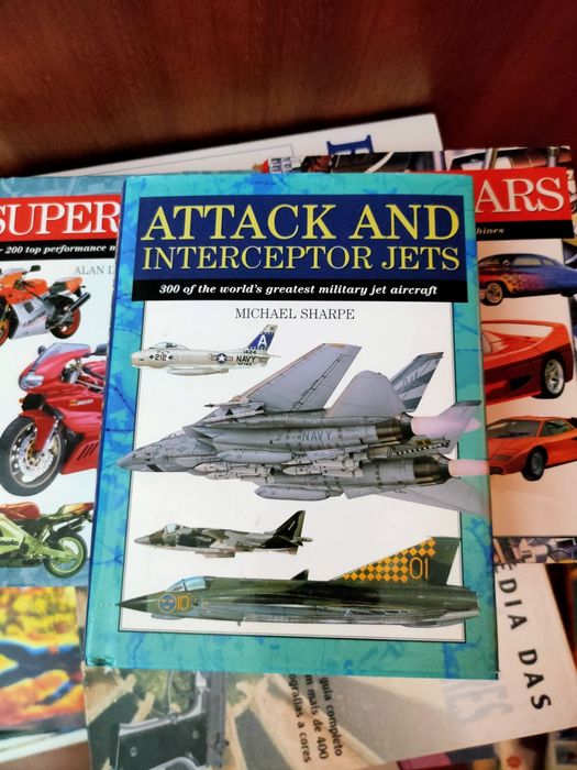 Livros variados técnicos