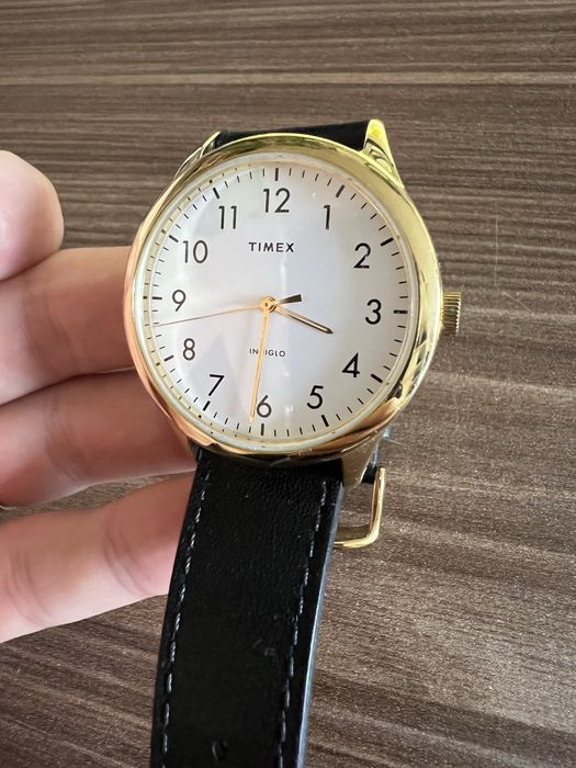 Zegarek Timex Easy Reader – skórzany pasek