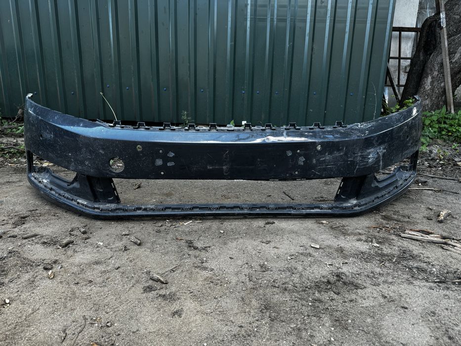 Бампер передний Volkswagen Passat B7