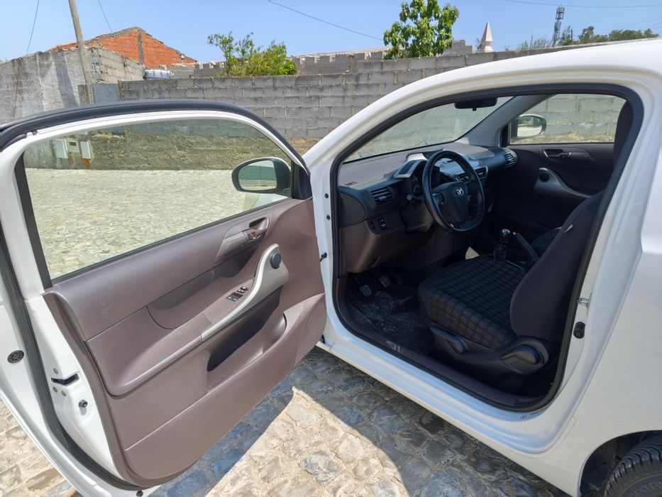 Toyota IQ ( só 85000 km)