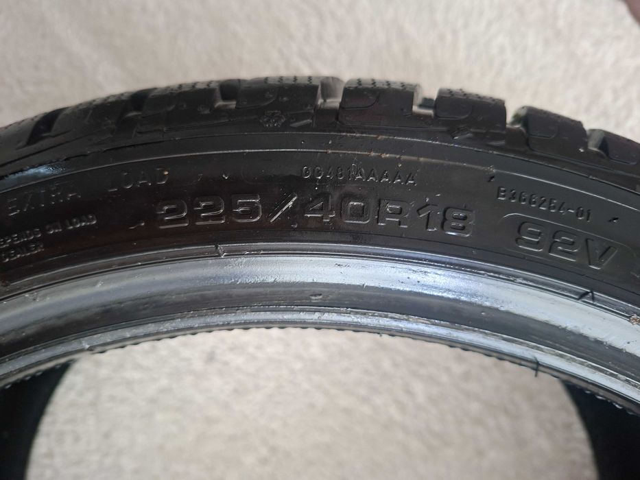 opona zimowa goodyear 225/40r18 92V