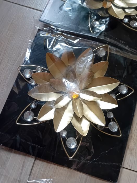 Kwiaty metalowe 2 szt złota ozdoba wisząca