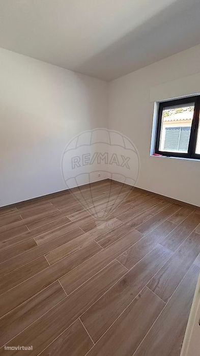 Moradia T5 para venda