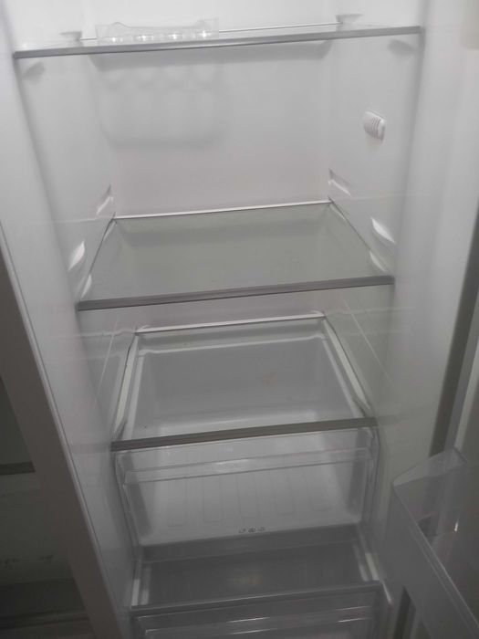 Frigorífico semi novo