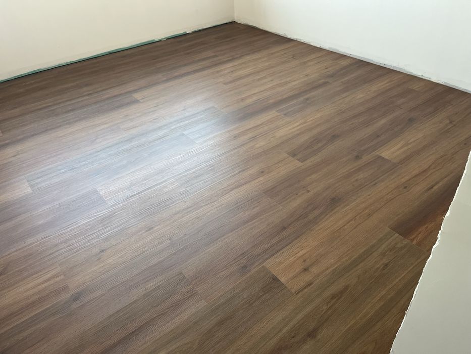 Pavimento Vinílico SPC 7mm | Alta Resistência
