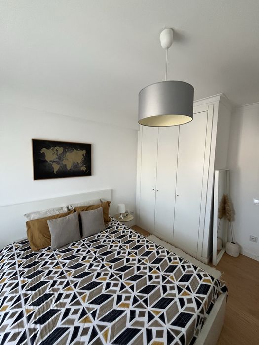 Cama branca 160x200 cm