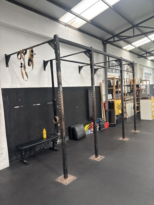 Gym Structure437882591967989762