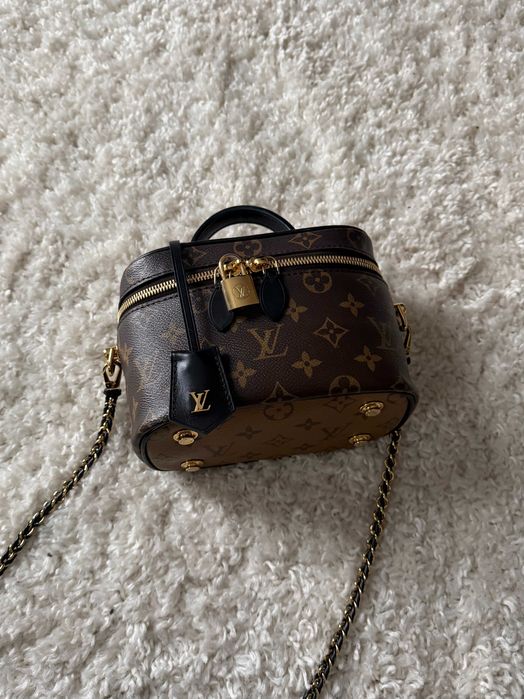 Louis Vuitton Pre-Owned Monogram Reverse PM vanity bag