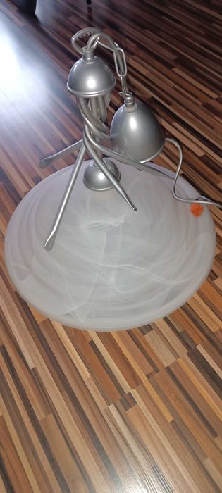 żyrandol wiszący