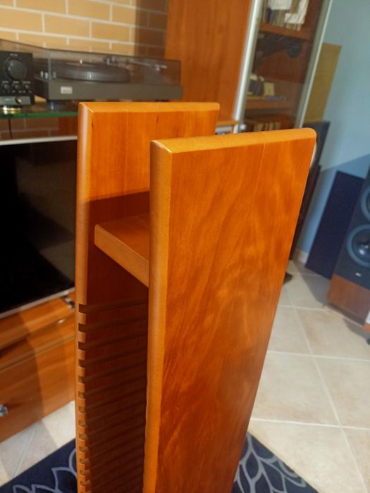 Torre para CDs cerejeira430362169296834563