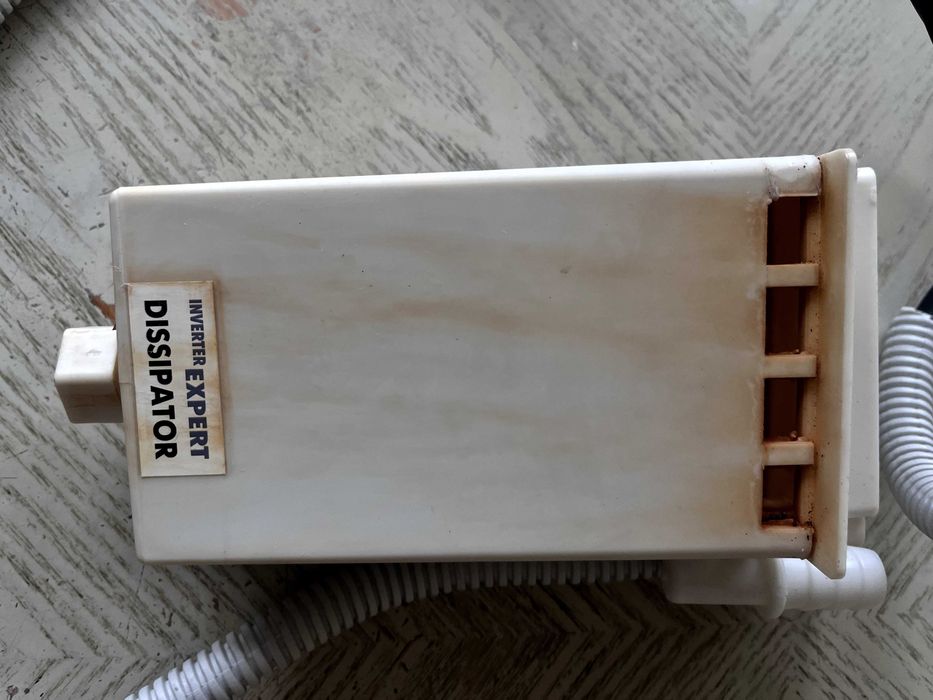 Випарник конденсату кондиціонера Hisense Inverter Expert Dissipator