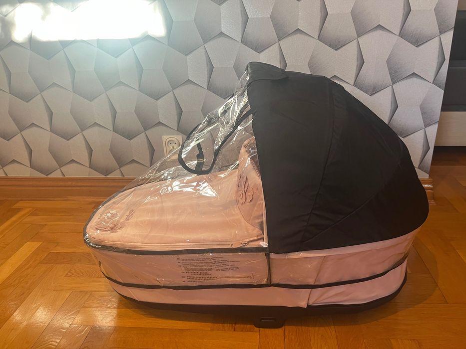 Gondola Cybex Priam 4.0 różowa kwiatki