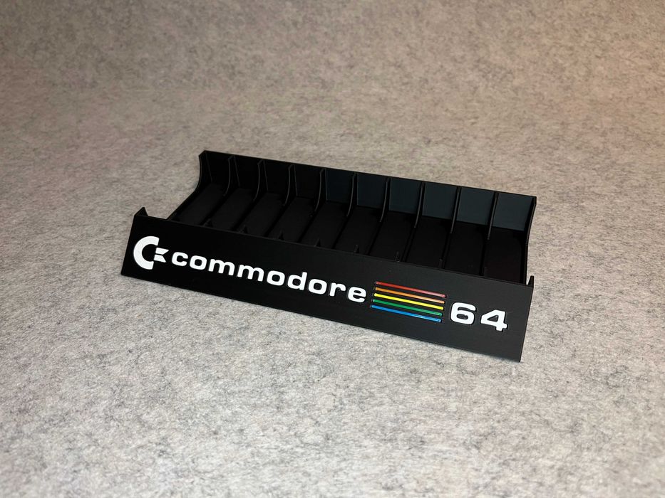 Stojak podstawka na 10 gier Commodore 64
