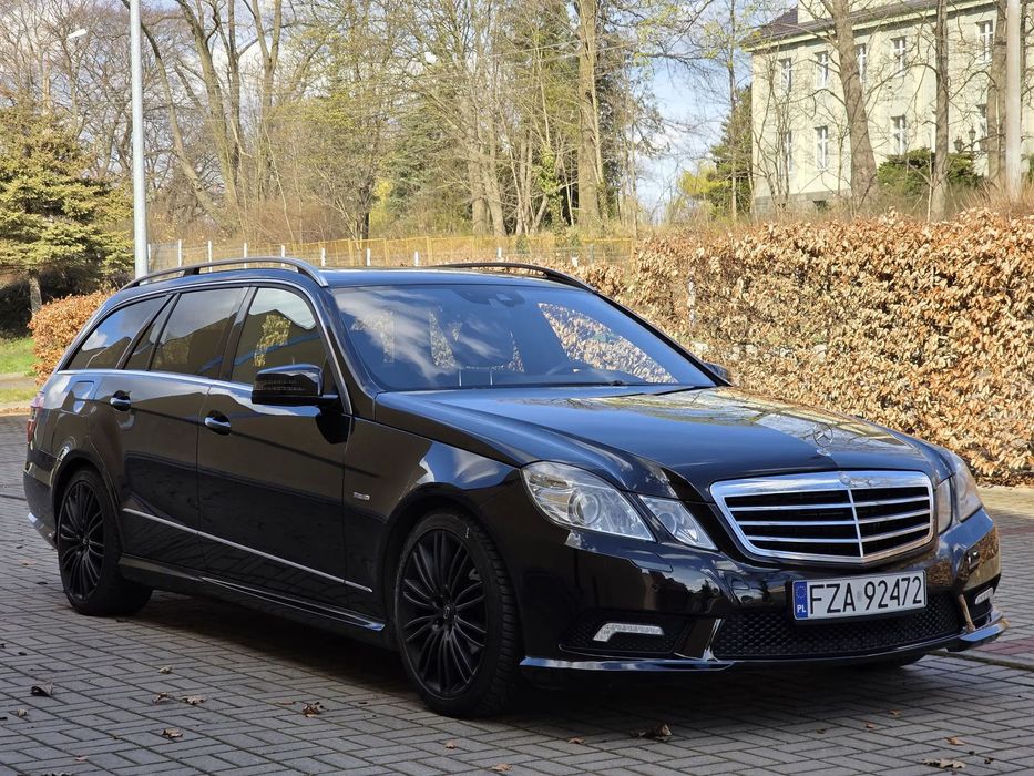 Mercedes-Benz Klasa E AMG*3.5benz-Automat*Avantgarde*Bixen*Navi*Skóry*Alu'18*Tempo*Nigtvisio