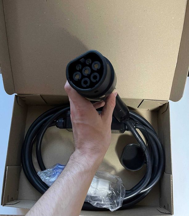 Продам нову зарядну станцію ElectroS Type 2 для європейських електромобілів. Підходить для авто з роз’ємом Type 2