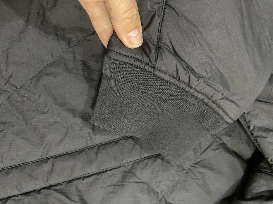 Бомбер японського бренду Uniqlo