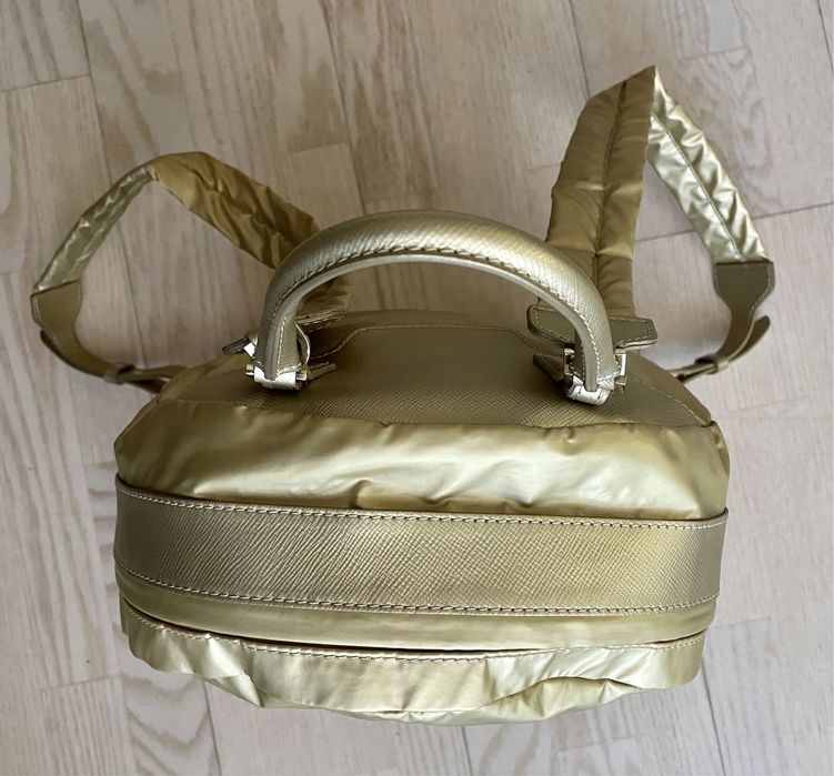 Рюкзак гламур золотой Patrizia Pepe