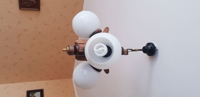 lampa sufitowa drewniana