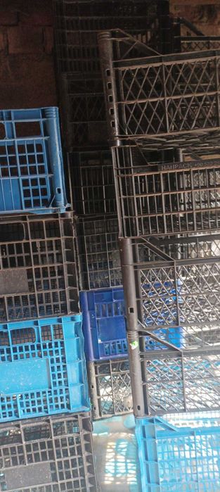 Пластиковые ящики