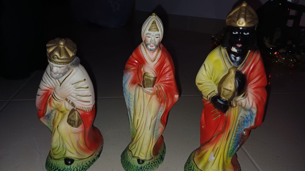 Presépio antigo com figuras de 20cm