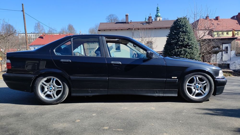 Samochód BMW e36