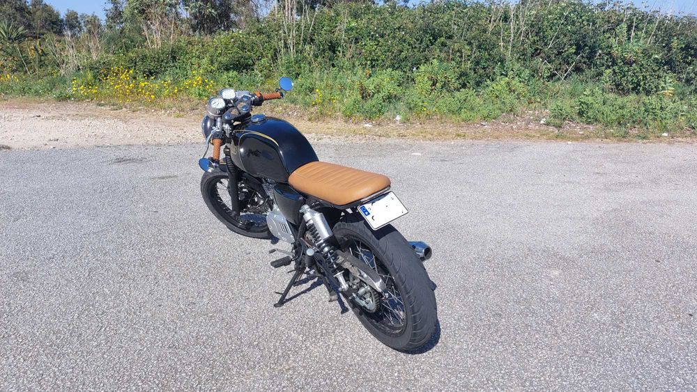 Mash Black Seven "Cafe Racer" 125