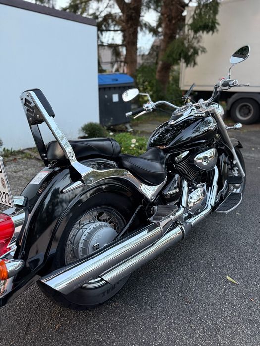 Suzuki Intruder C 800