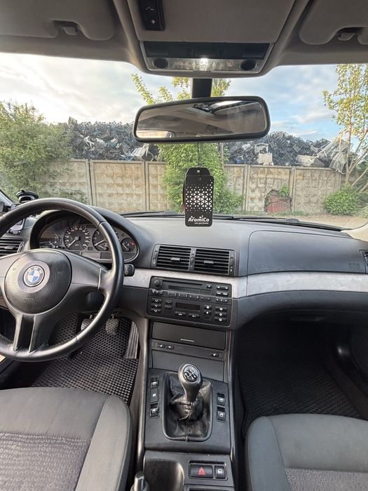 BMW 3 Series e46 (FL) 2005 рік