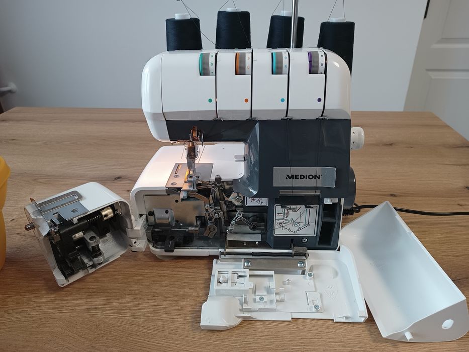 Maszyna do szycia Overlok