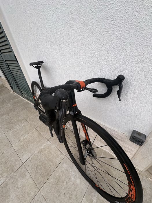 KTM Lisse Revelator T 49