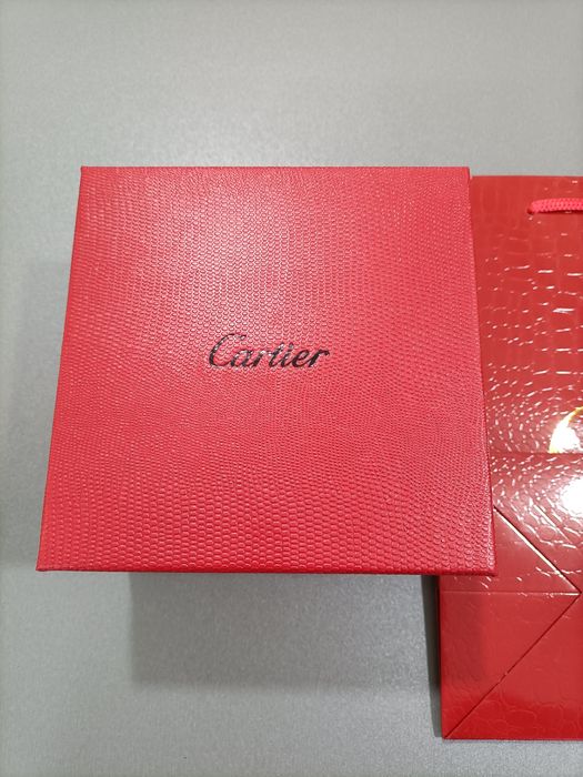 Caixa relógio de luxo Cartier