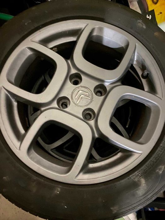 Jantes com pneus (Citroen C4 Cactus )