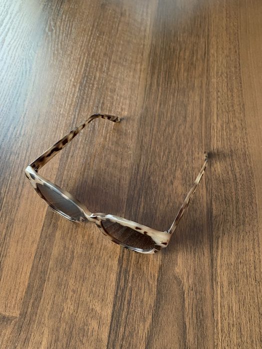 Okulary brązowe w panterkę przeciwsłoneczne Fossil
