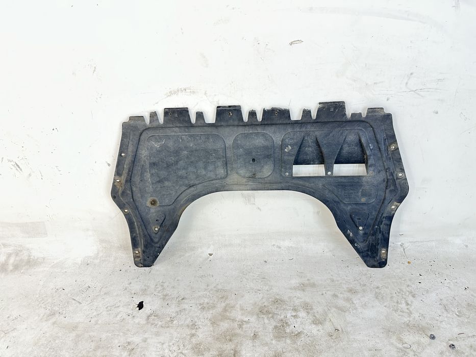 Audi A3 8P osłona płyta pos silnik przód 3D 5D Lift