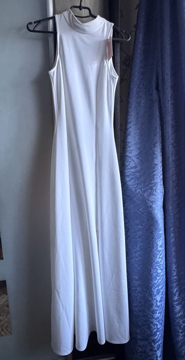 Нова Шикарна Сукня Gepur з регулюємим вирізом на нозі святкова М, біла