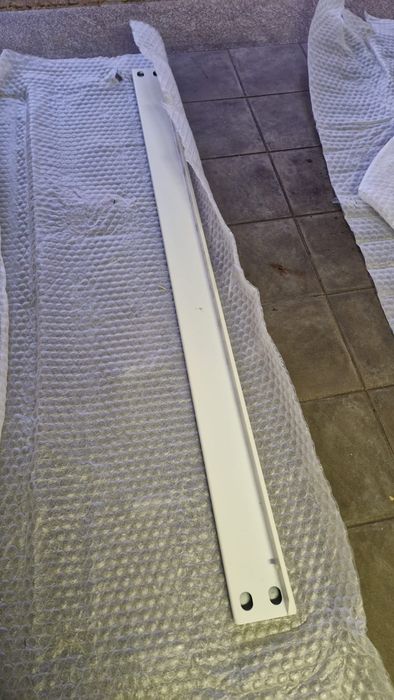Estrutura de cama em ferro IKEA