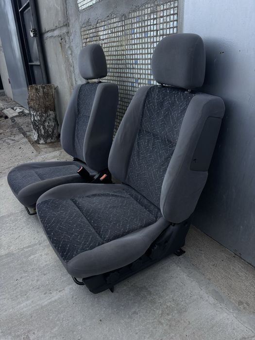 Продаю сидіння NISSAN PRIMERA P11
