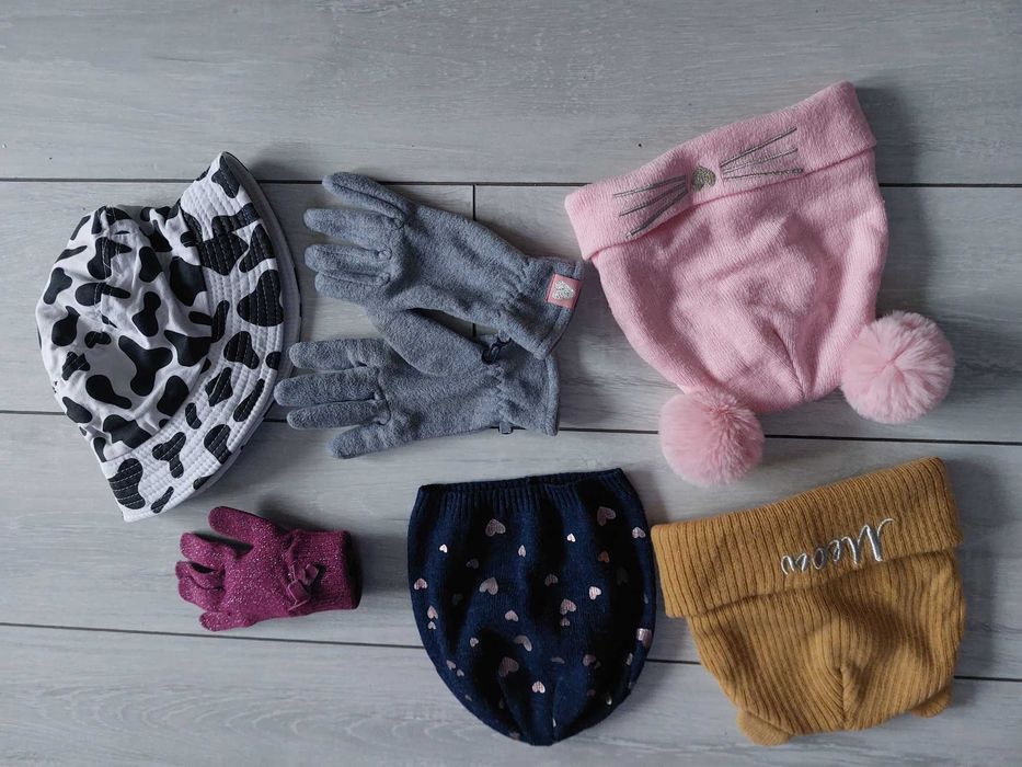 Шапка, панама, хомут, шарф, перчатки 10-12 років.