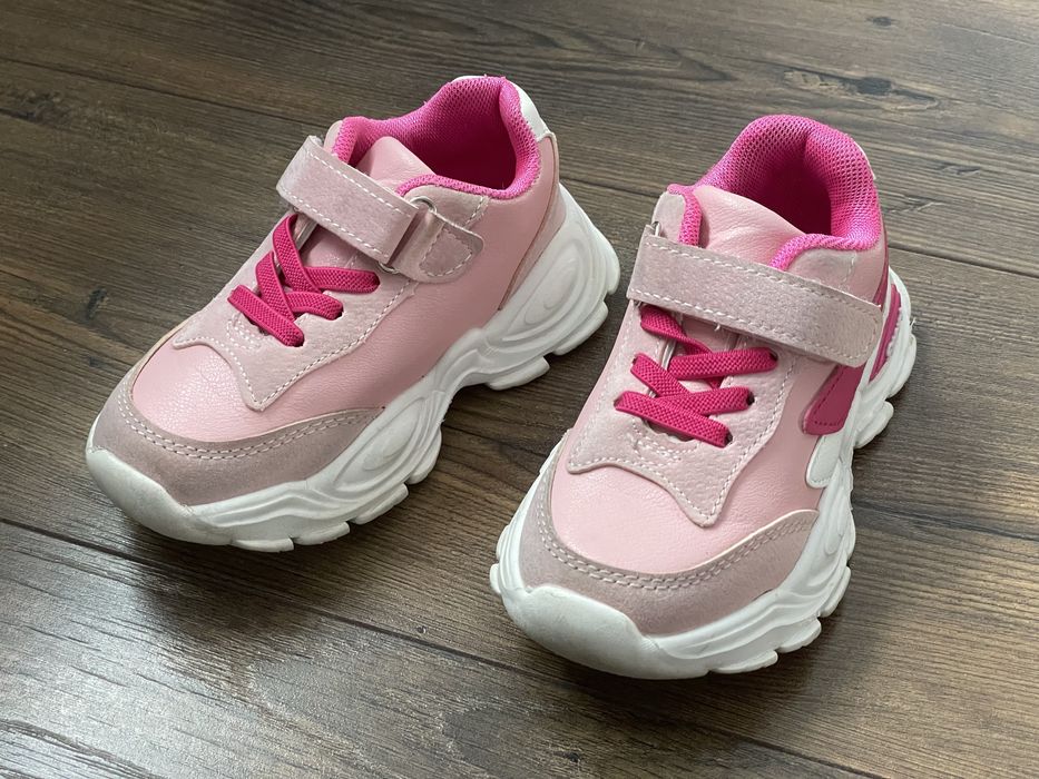 Adidasy dla dziewczynki roz. 25 używane