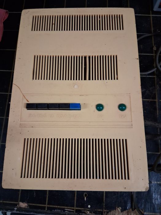 Prostowniki 12v 4A,oraz Eltron 6/12V