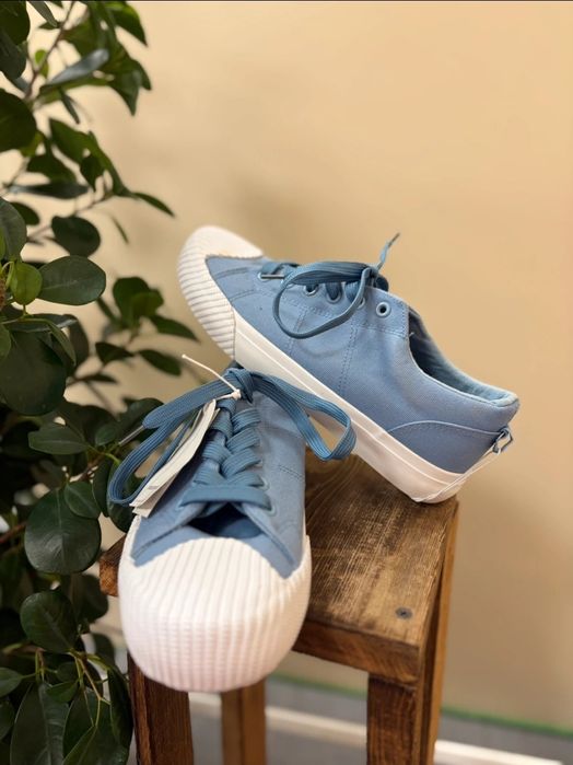 Trampki niebieskie NOWE