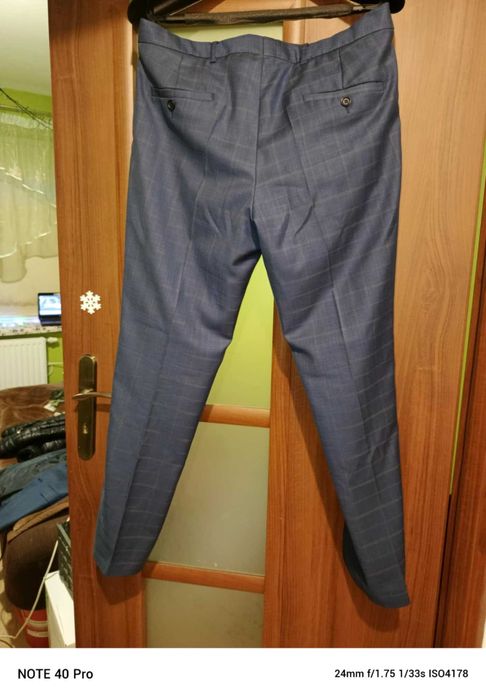 Garnitur marynarka i spodnie