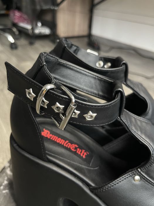 Demonia Camel 103
