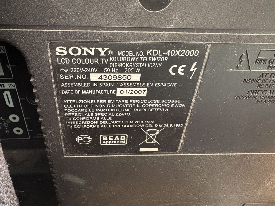 Sony Bravia KDL-40x2000 - 46” Full HD