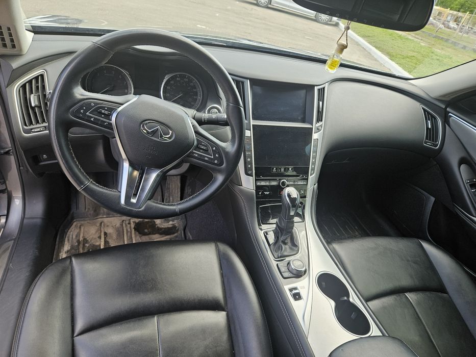 Infiniti q50 3.0  2021 awd