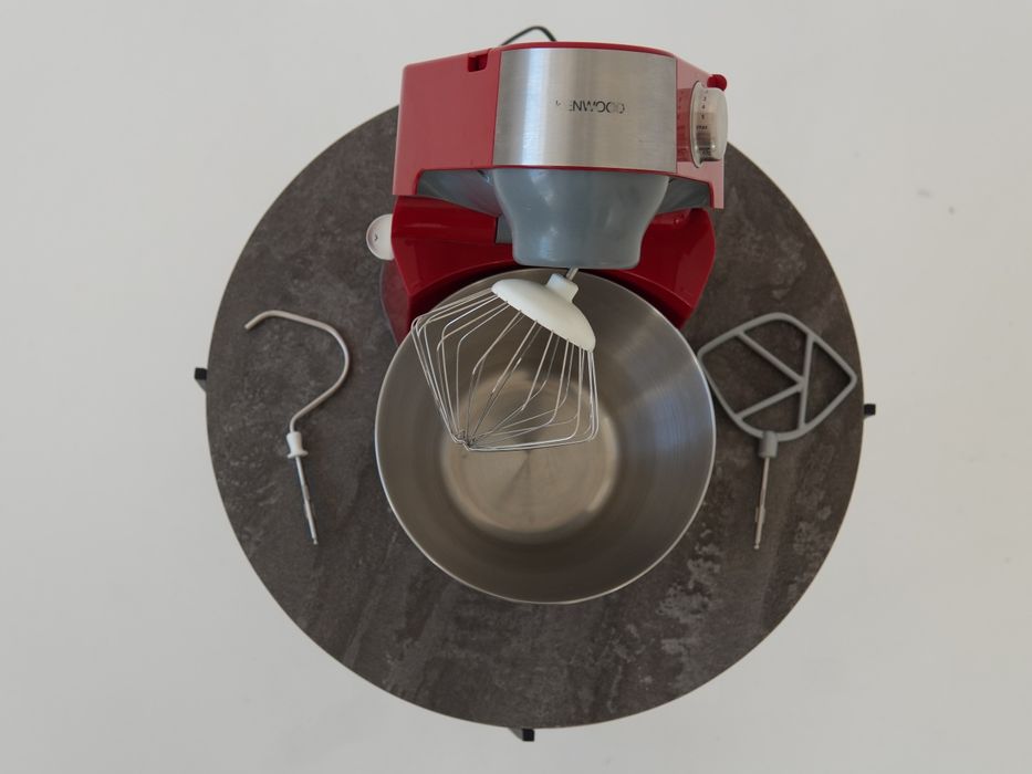 Kenwood KM-28 900W • 3 насадки • чаша 4.3л • робочий стан