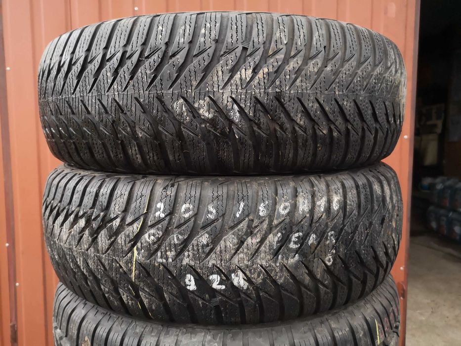 205/60 R16 92H - GoodYear Ultra Grip 8 (2 sztuki)