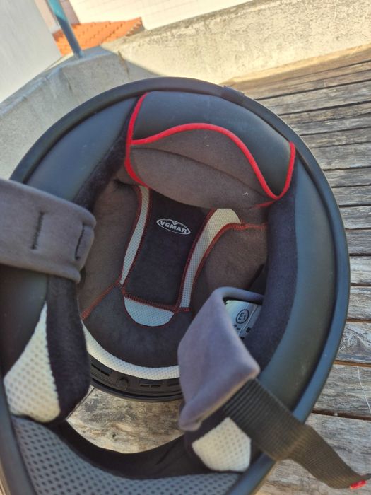 Capacete mota marca Vemar